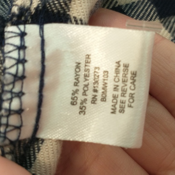 Wrangler blue white checkered flannel button front shirt - Picture 4 of 5